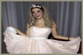 
How Much Money Does Marina and the Diamonds  Make? Latest Income Salary
